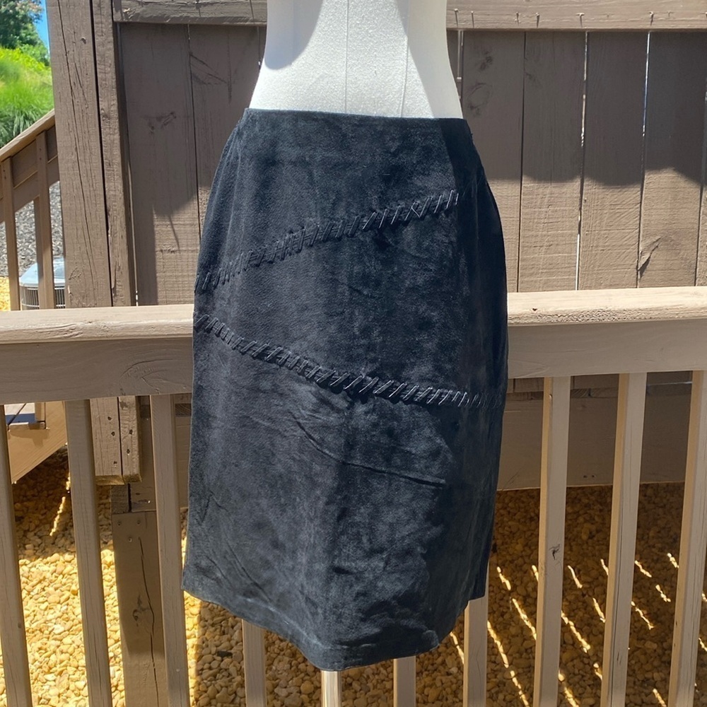 Sonoma Black 100% Genuine Suede Leather skirt size 12
